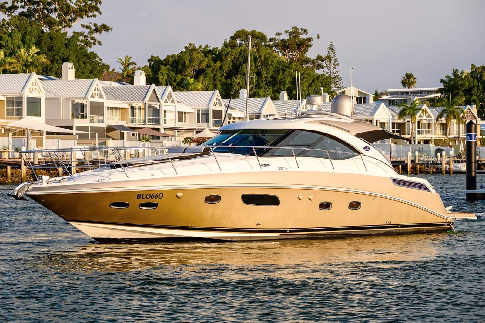 Sea Ray 470 Sundancer