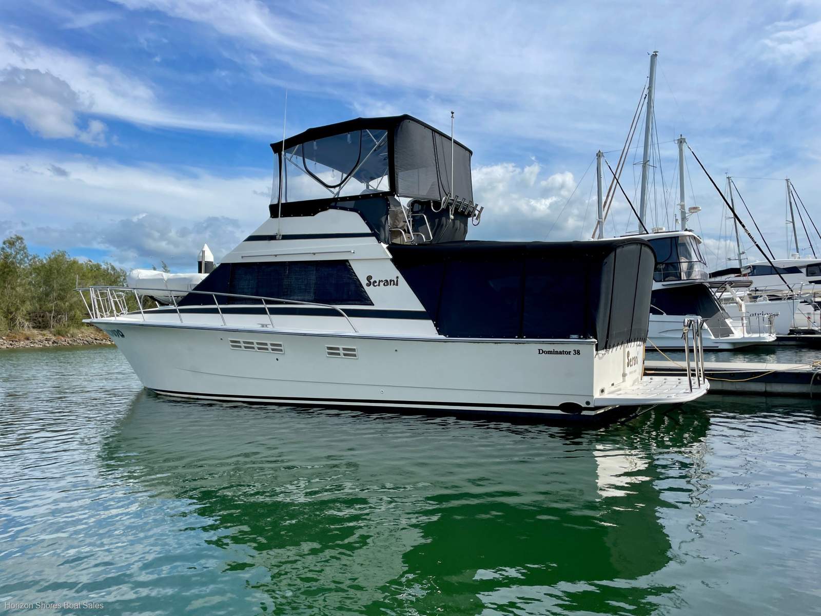 Dominator 38 Flybridge
