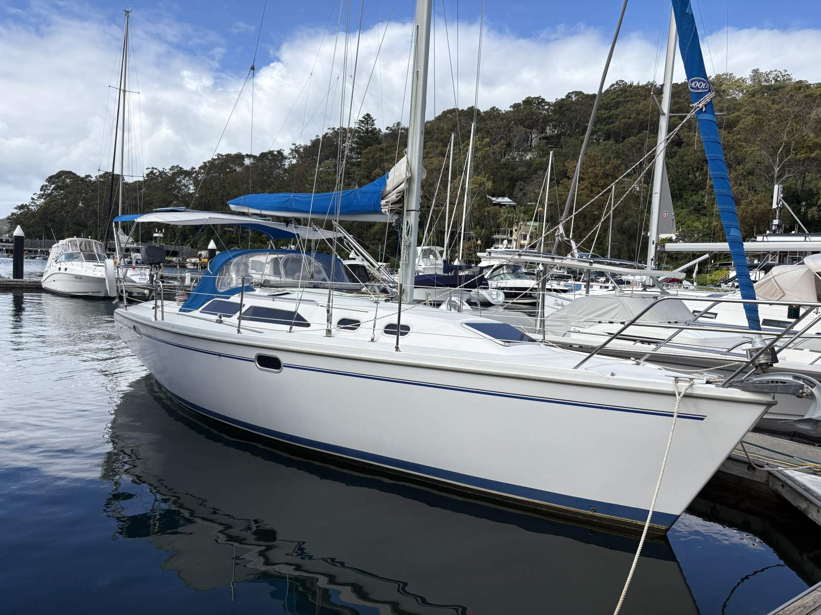 Catalina 320