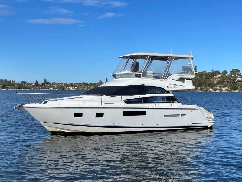 Fairline Squadron 42