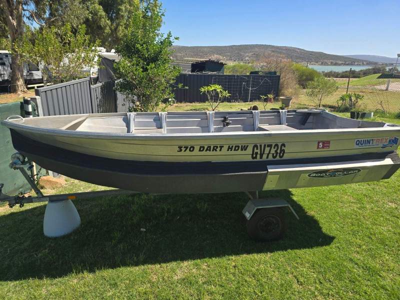 Quintrex 370 Dart HDW Heavy duty model