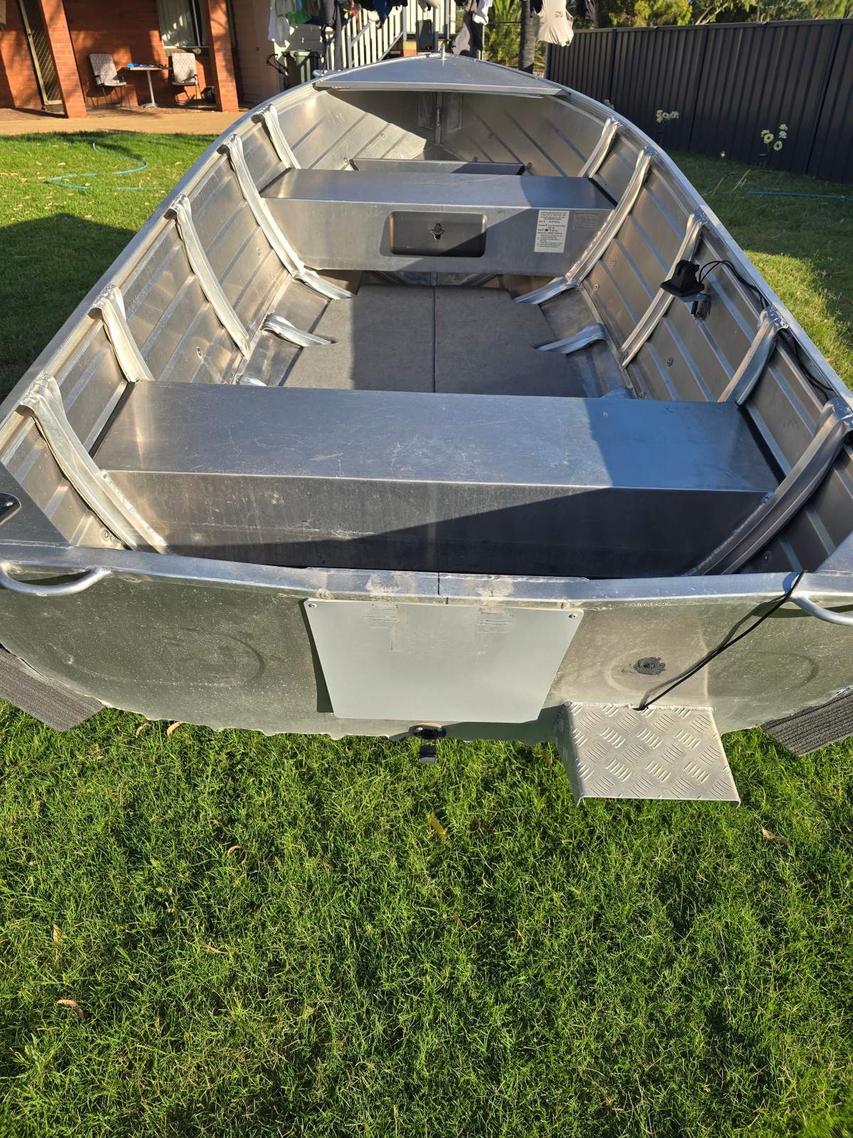 Quintrex 370 Dart HDW Heavy duty model