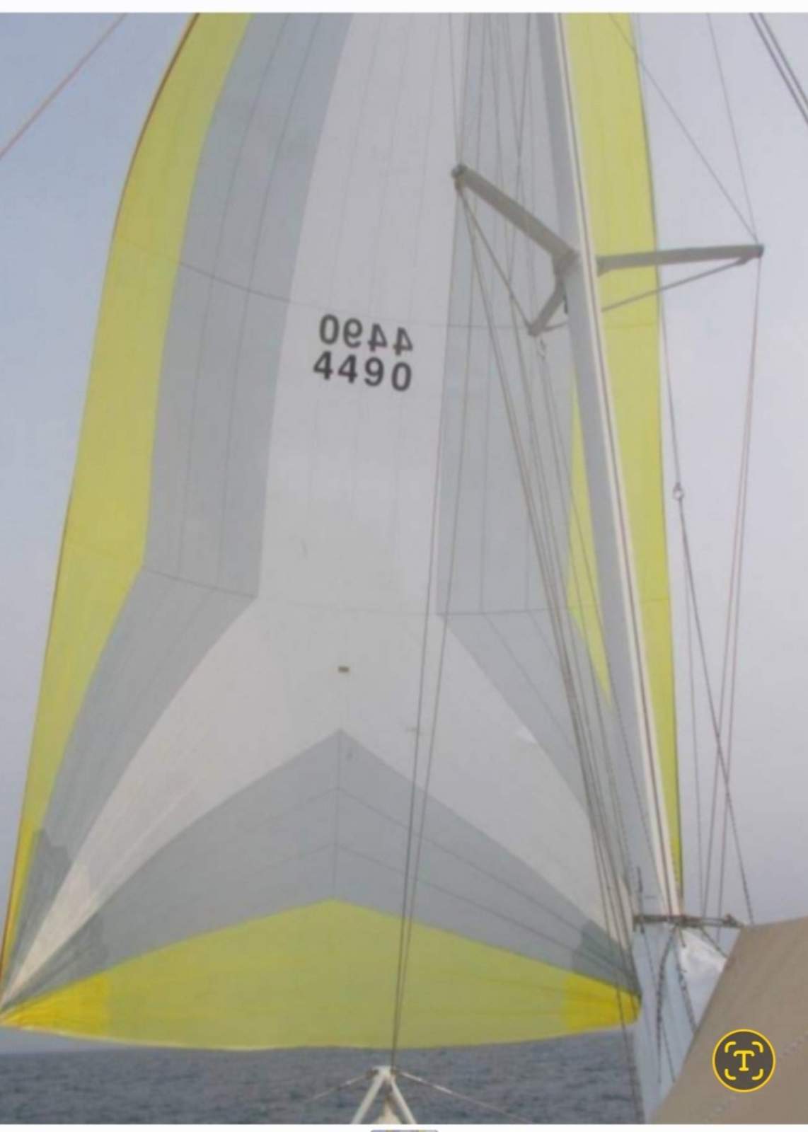 Grainger 430 Performance Cruiser Open deck, galley, 2x double bunks / sitting in the