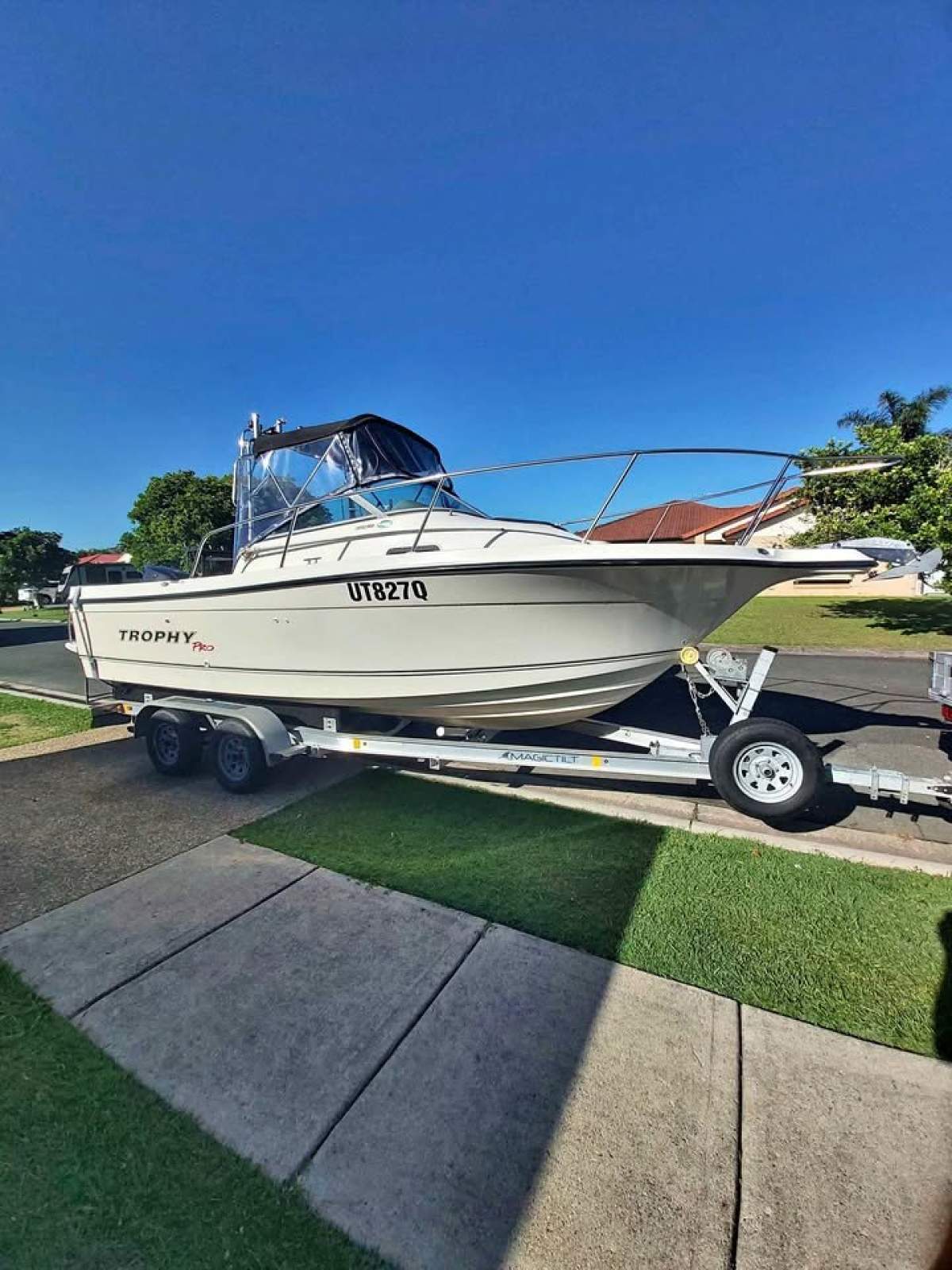 Trophy 2002 Walkaround 2004 Model