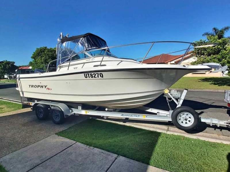 Trophy 2002 Walkaround 2004 Model