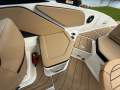 New Sea Ray 210 SPX