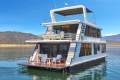 Manhattan Houseboat Holiday Home @ Lake Eildon:Manhattan @ Lake Eildon
