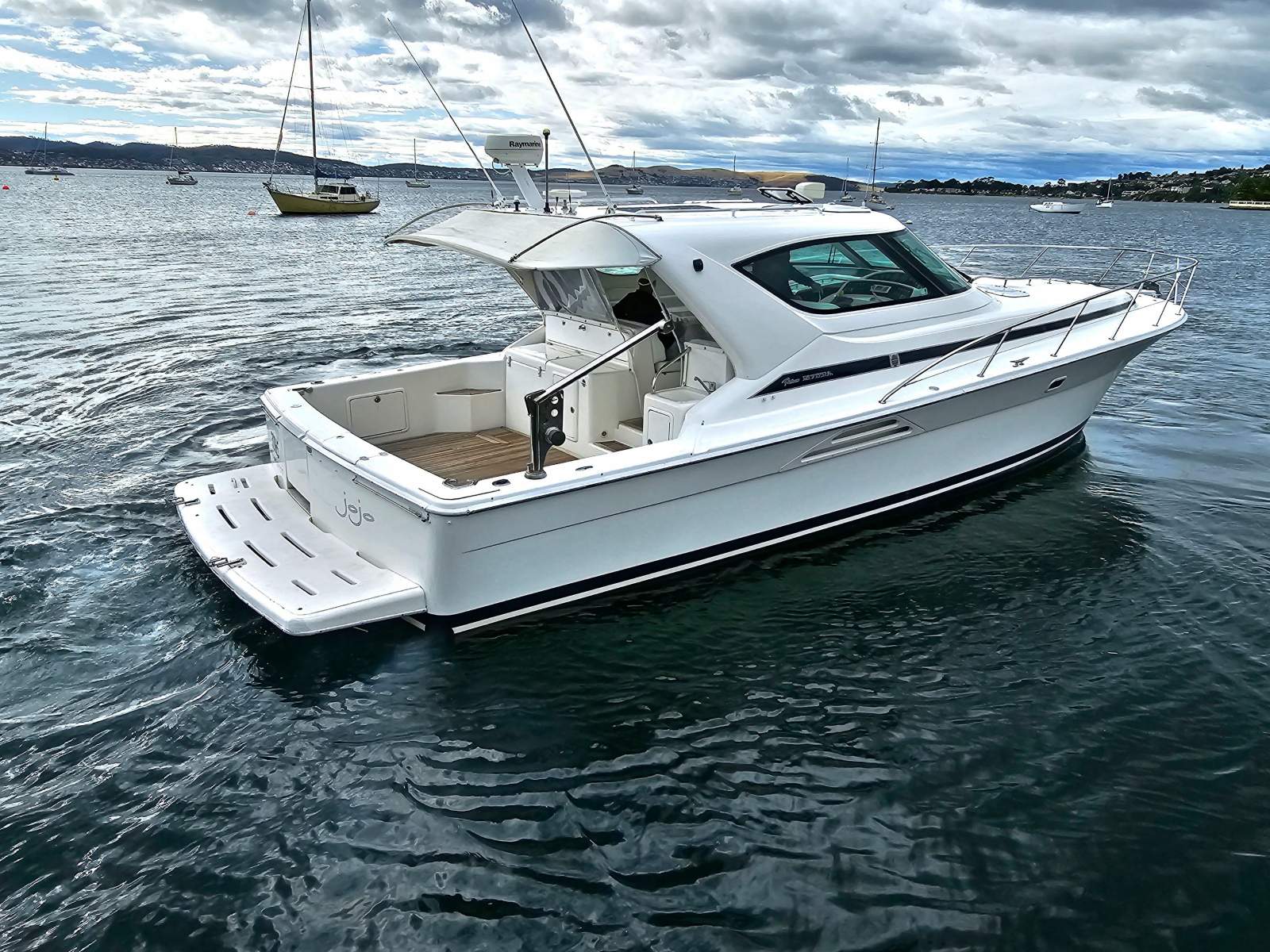 Riviera 4000 Offshore Hardtop Platinum Series - 2000 Model "JO JO"
