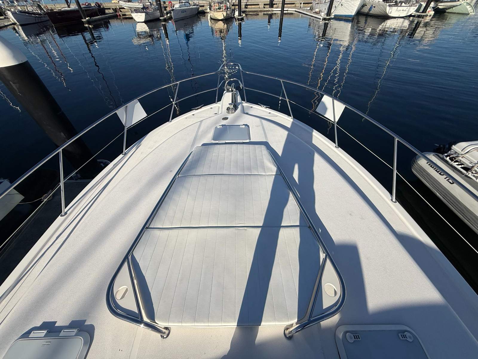 Riviera 4000 Offshore Hardtop Platinum Series &ndash; 2000 Model JO JO