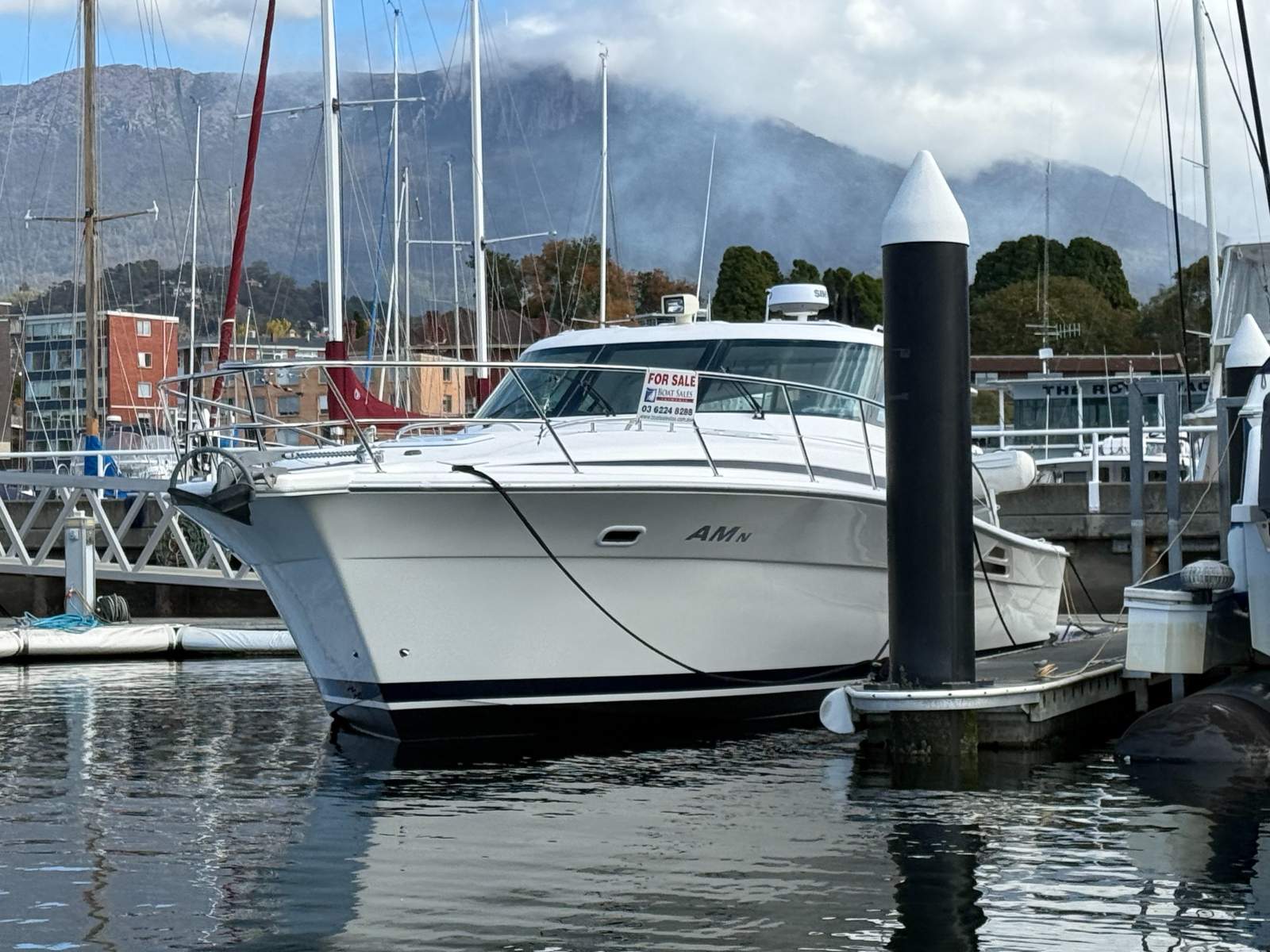 Riviera 4000 Offshore Hardtop Platinum Series &ndash; 2000 Model JO JO