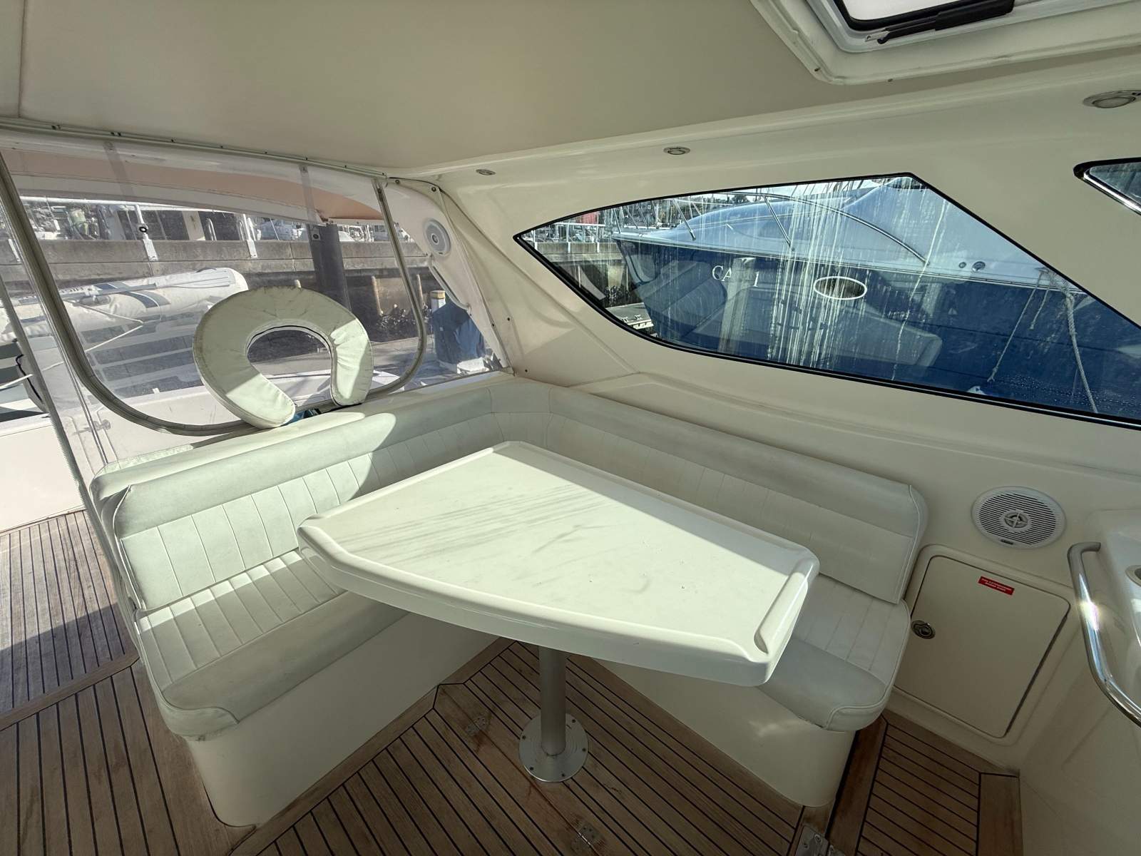 Riviera 4000 Offshore Hardtop Platinum Series &ndash; 2000 Model JO JO