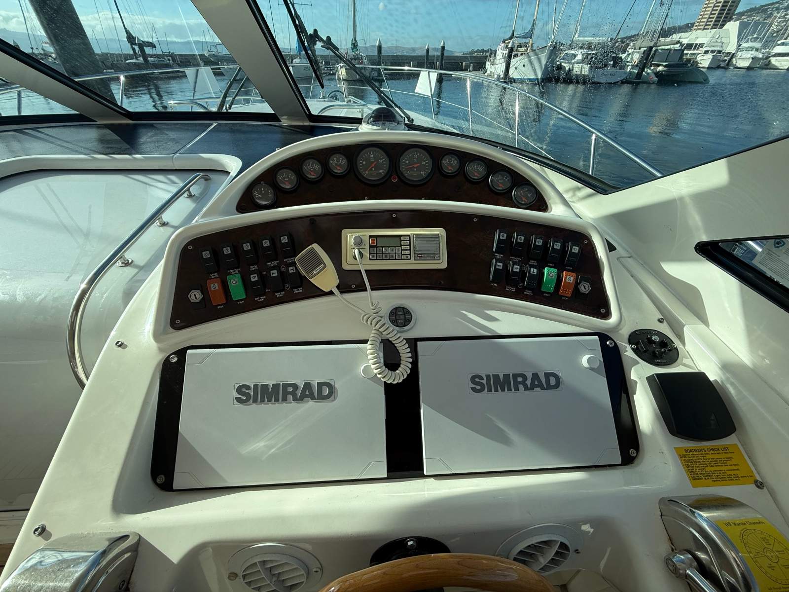 Riviera 4000 Offshore Hardtop Platinum Series &ndash; 2000 Model JO JO