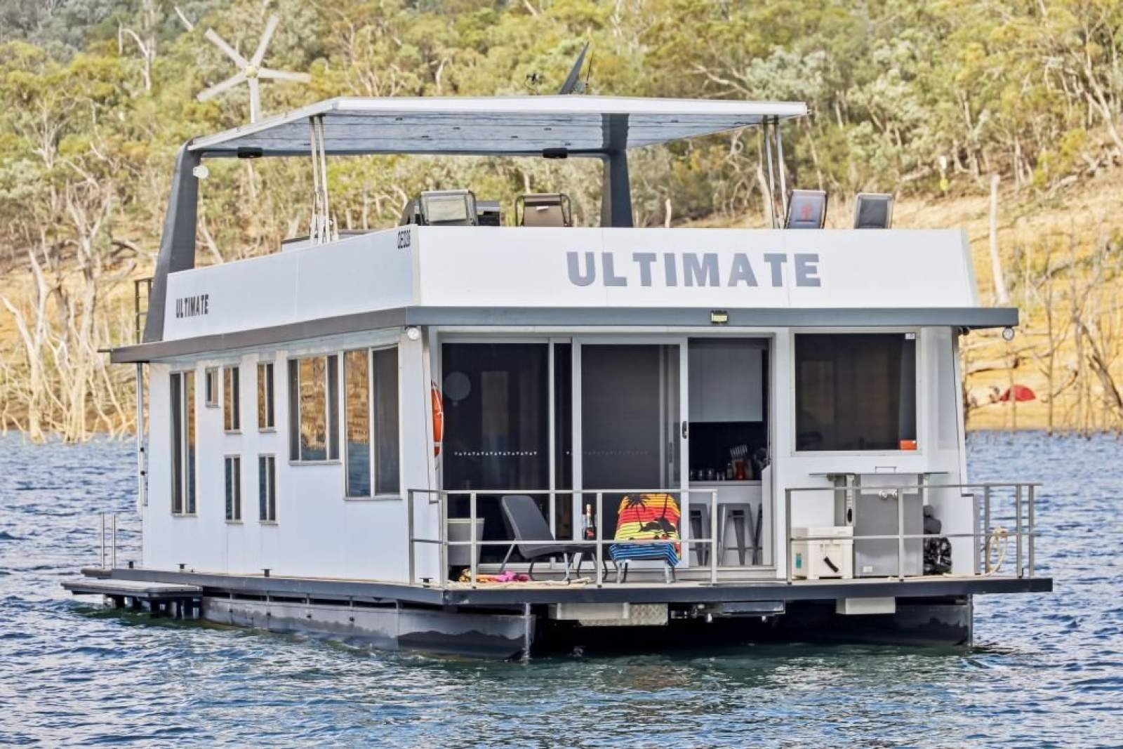 ULTIMATE Houseboat Holiday Home on Lake Eildon:Ultimate @ Lake Eildon