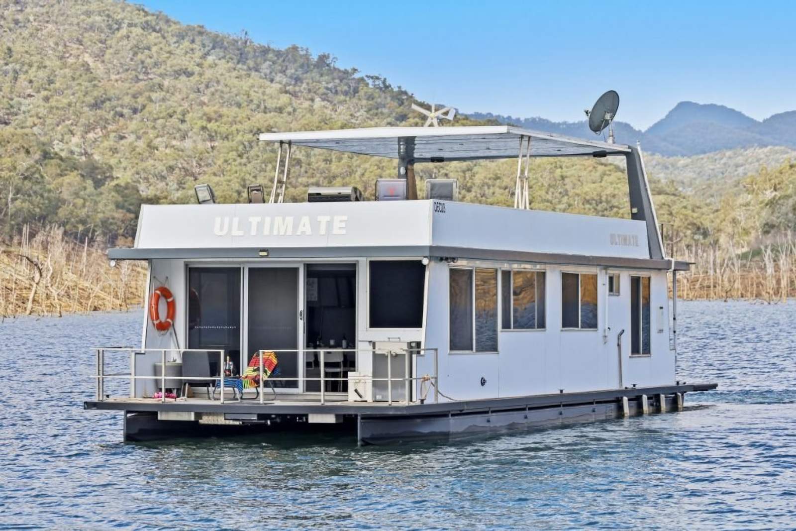 ULTIMATE Houseboat Holiday Home on Lake Eildon:Ultimate @ Lake Eildon