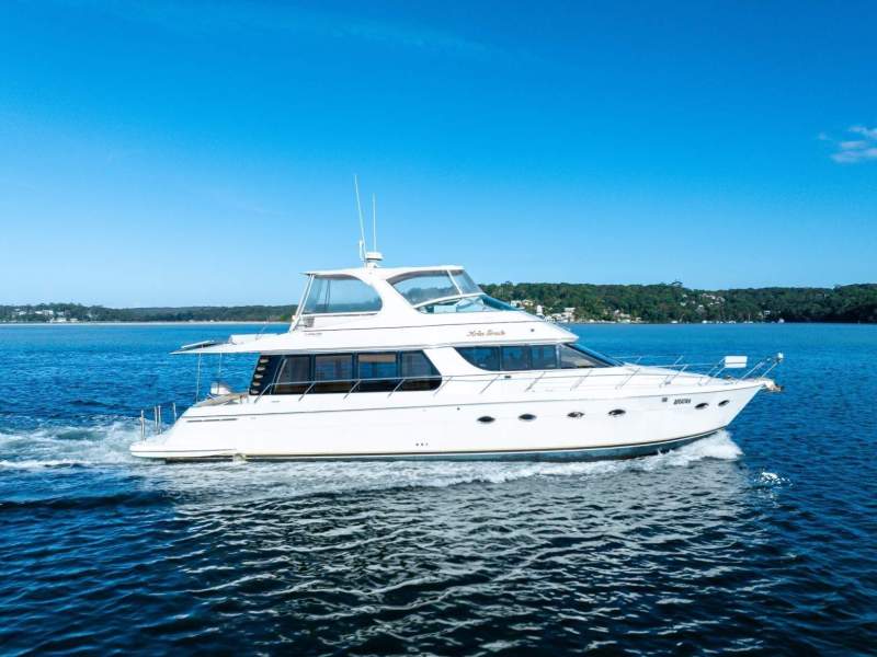 Carver 570 Pilothouse Cruiser