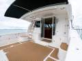 Mustang M43 Flybridge