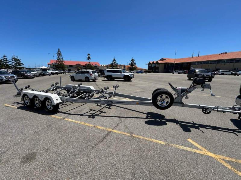 Hoskings Trailers Trailer - 4500 kg rated galvanised Tri Axle multi roller