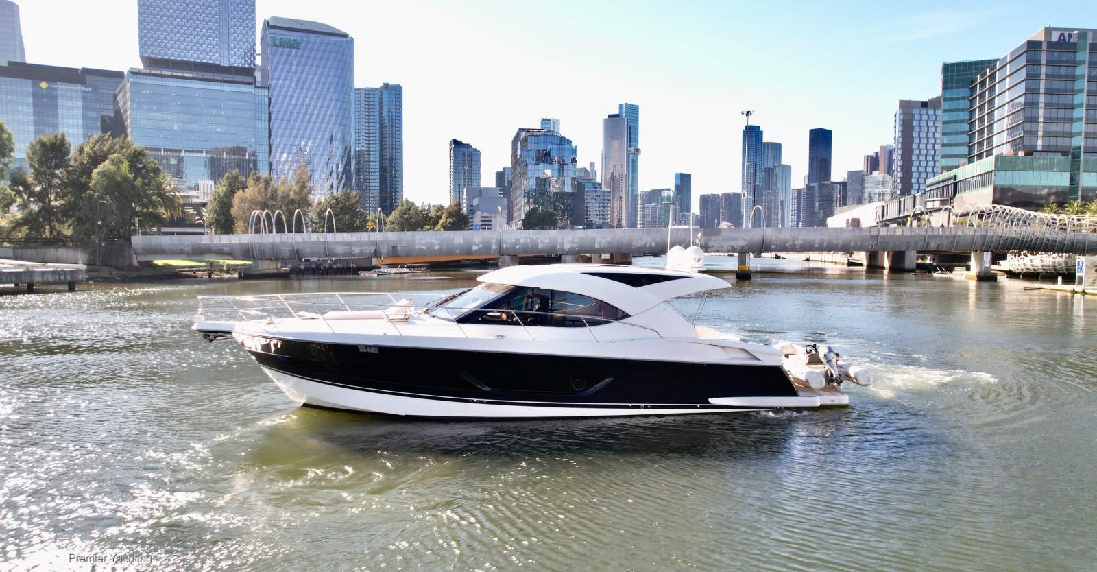 Riviera 4400 Sport Yacht Series II