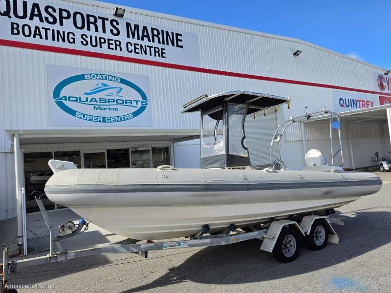 Silver Marine Phoenix 660