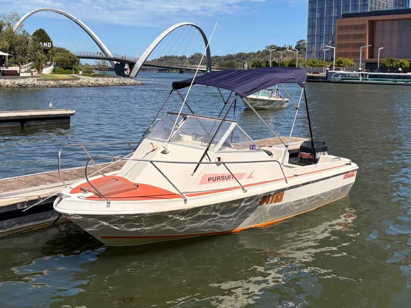 Chivers Marine 5.2 Pursuit
