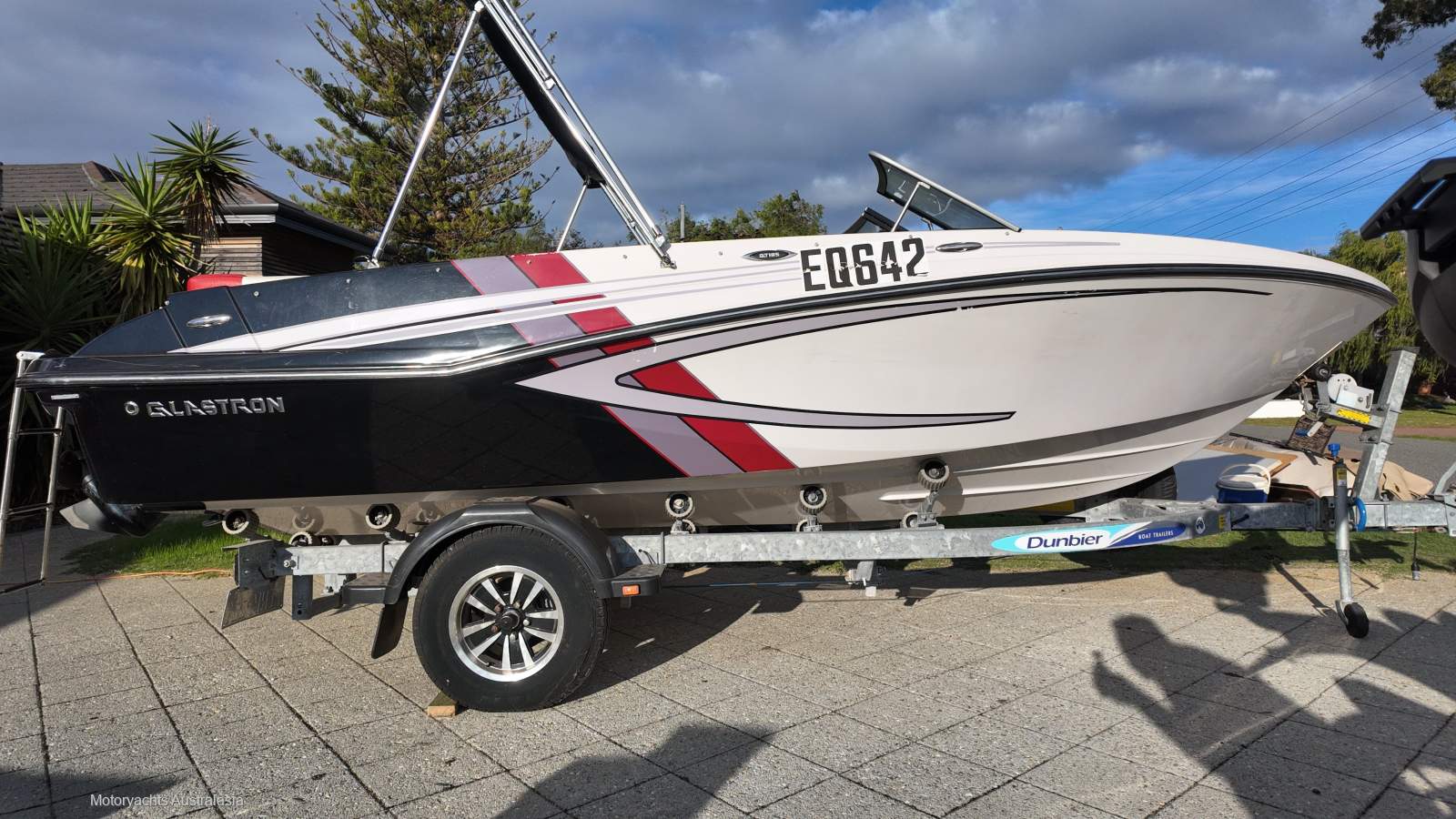 Glastron GTS 185 - Great American Bowrider