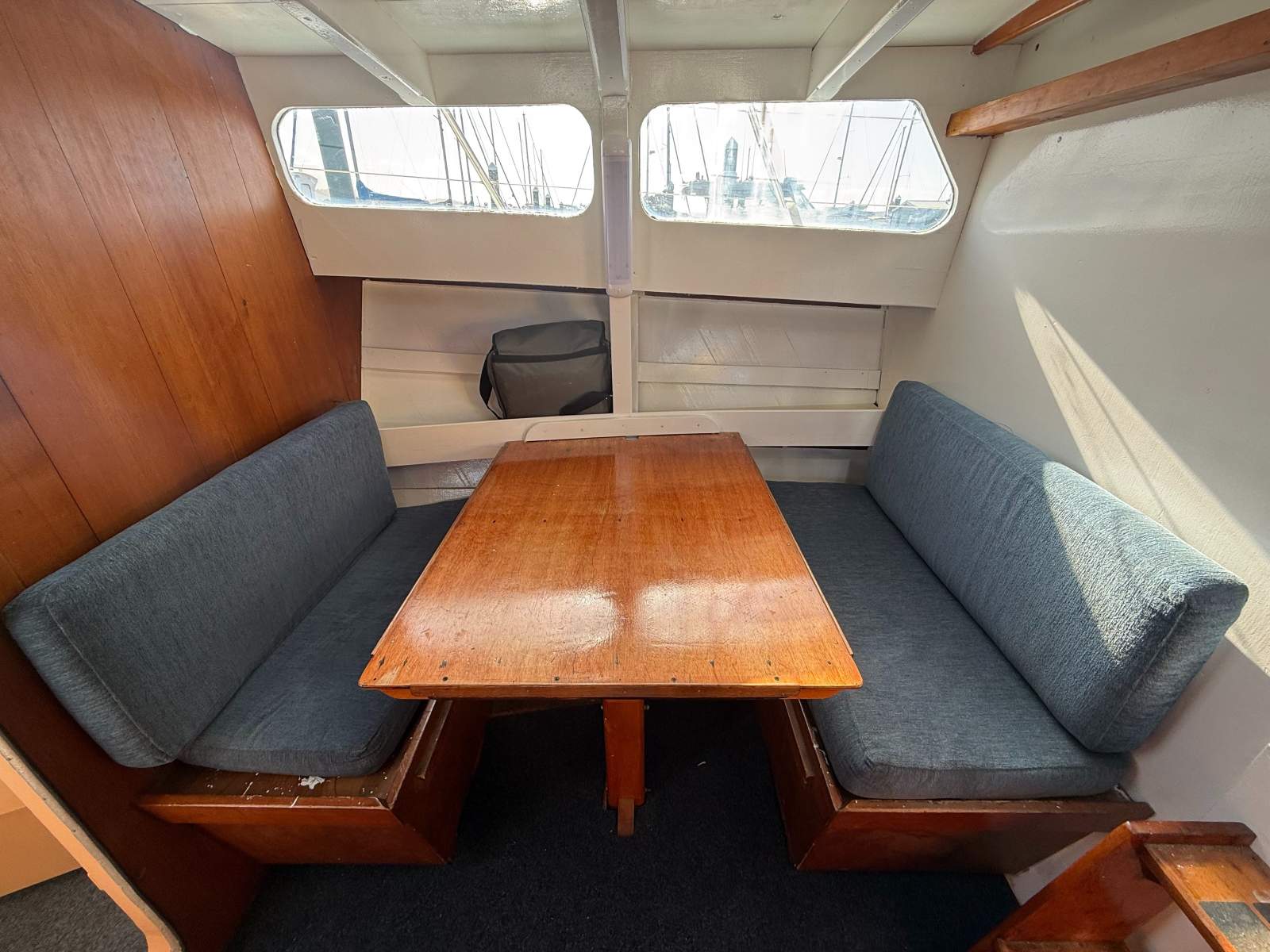 Hartley Cabin Cruiser &ndash; 37 HANGOVER