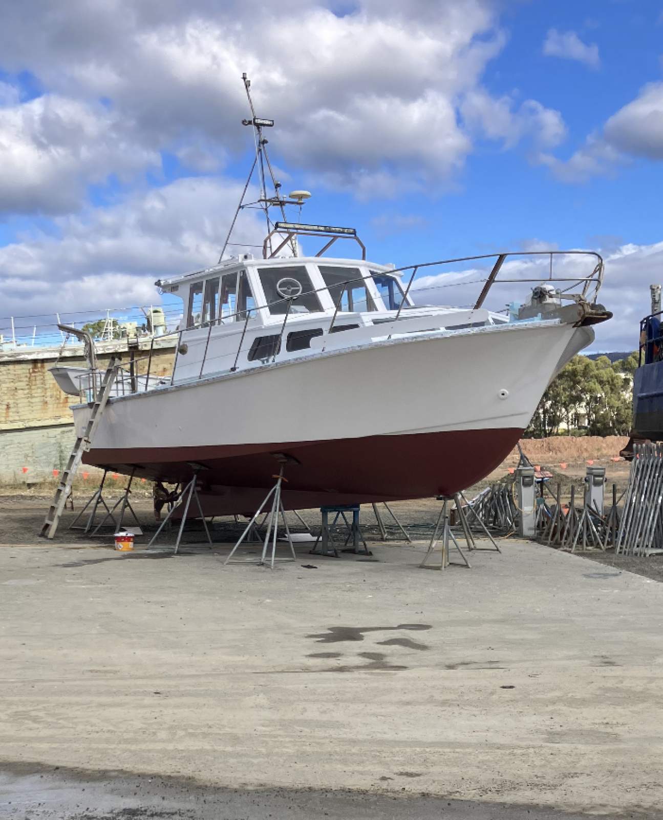 Hartley Cabin Cruiser &ndash; 37 HANGOVER