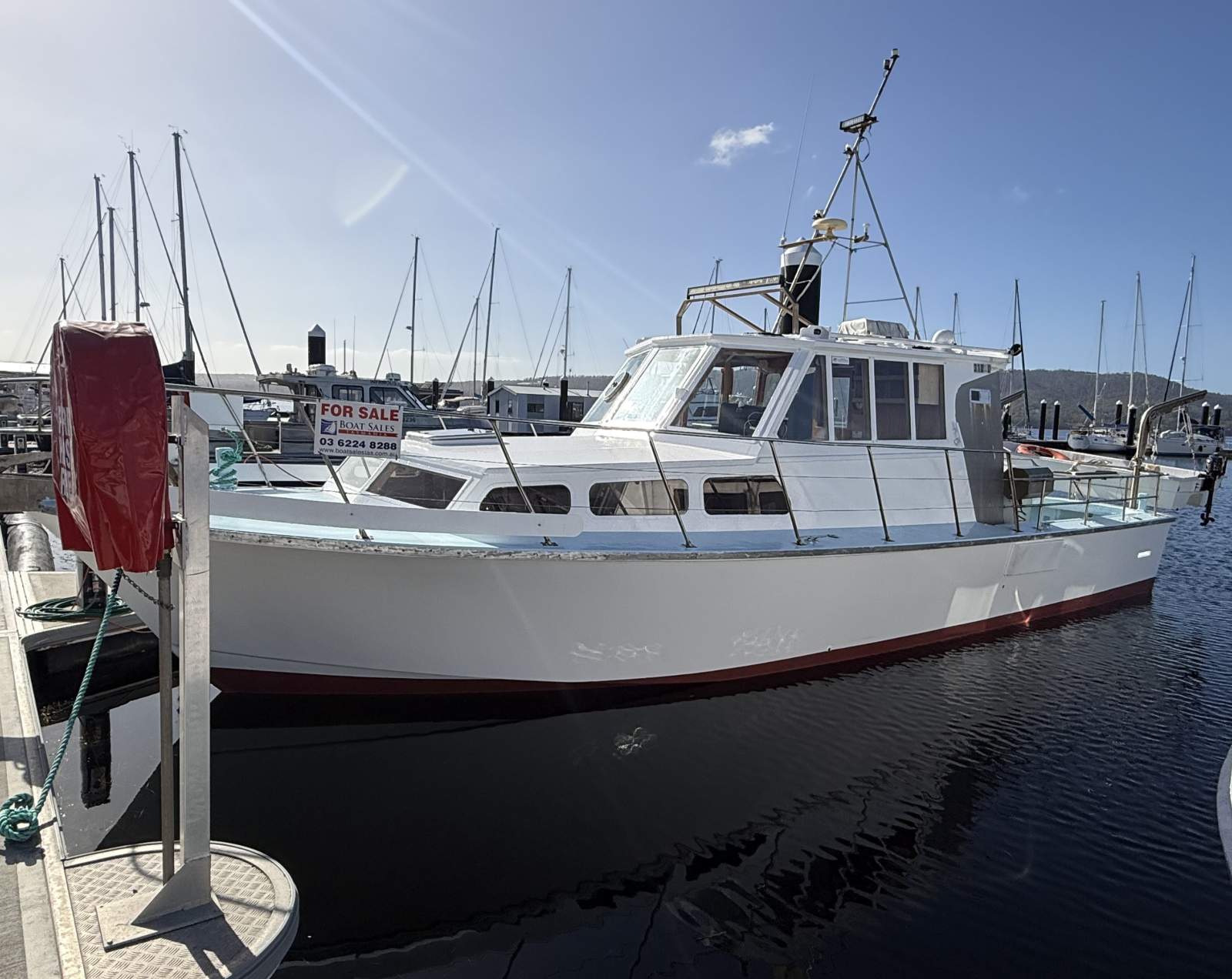 Hartley Cabin Cruiser &ndash; 37 HANGOVER