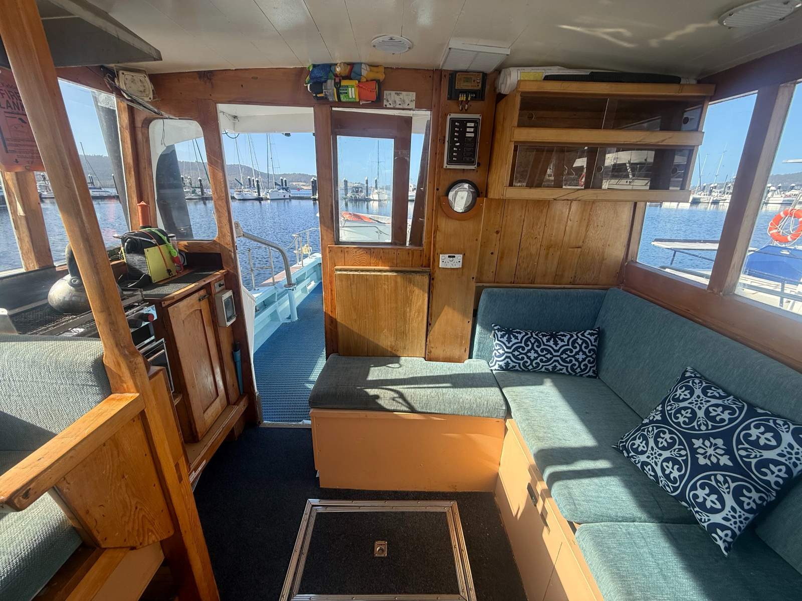 Hartley Cabin Cruiser &ndash; 37 HANGOVER