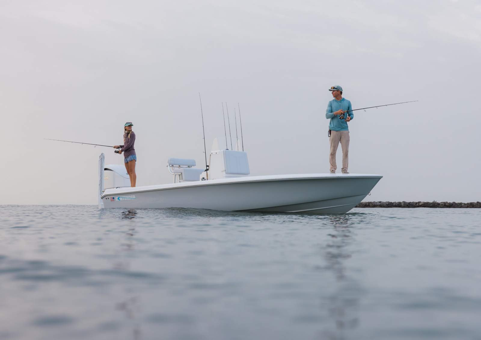 New Contender 24 Bay