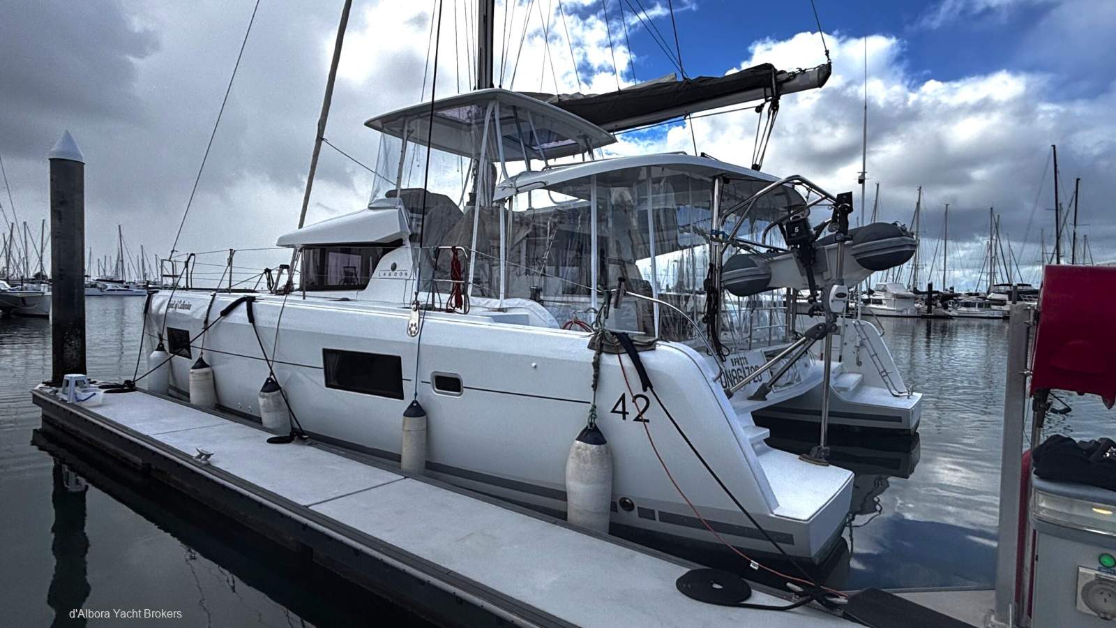 Lagoon 42