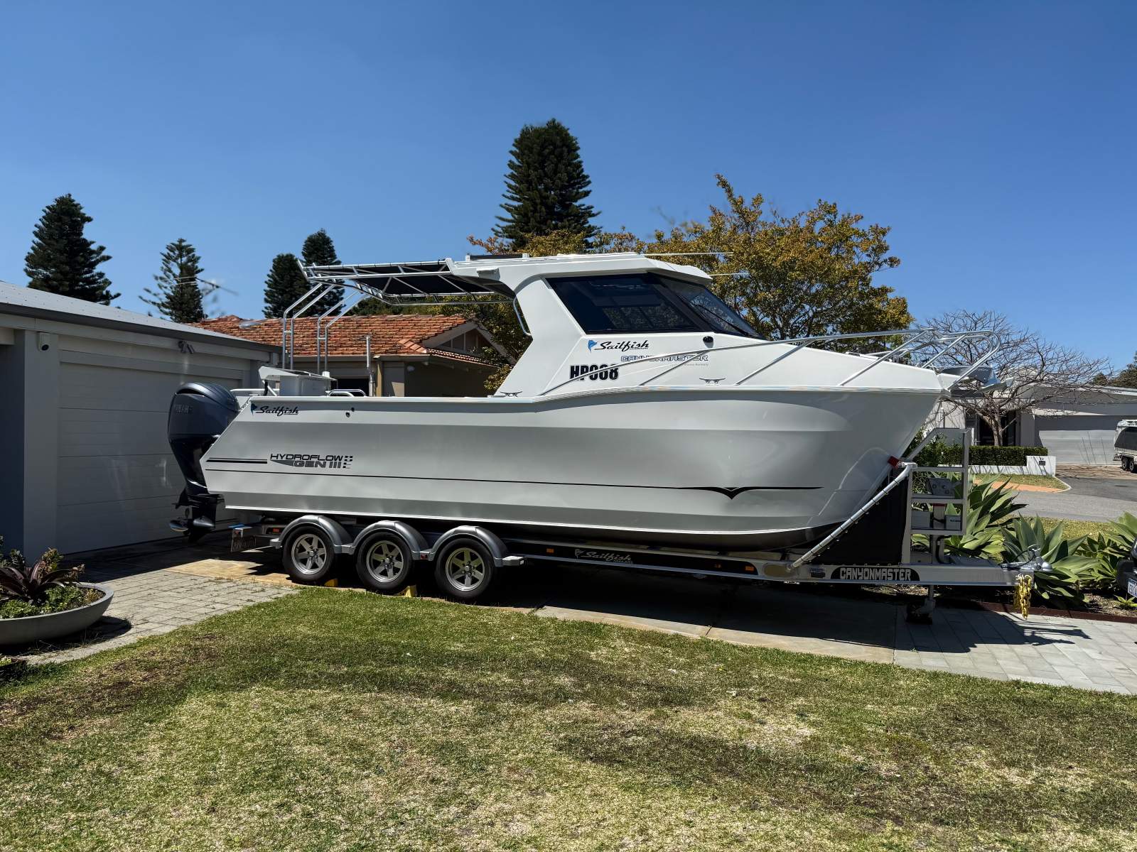 Sailfish Canyon Master 8.2m