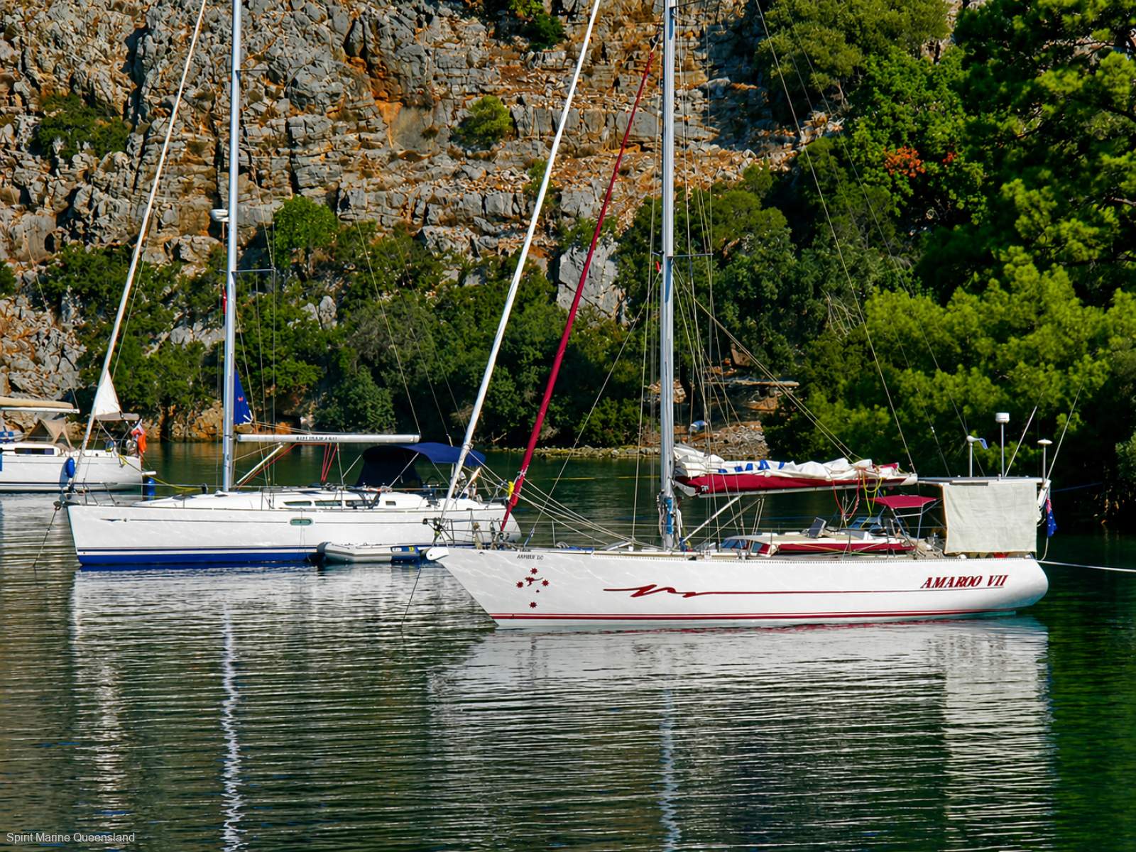 Adams 50 Deck Saloon