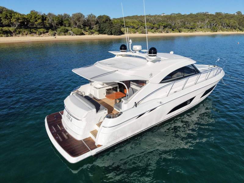 Riviera 4800 Sport Yacht