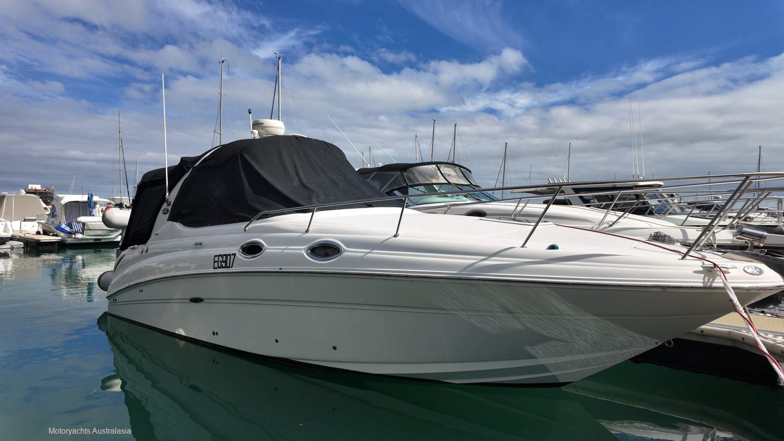 Sea Ray 280 Sundancer