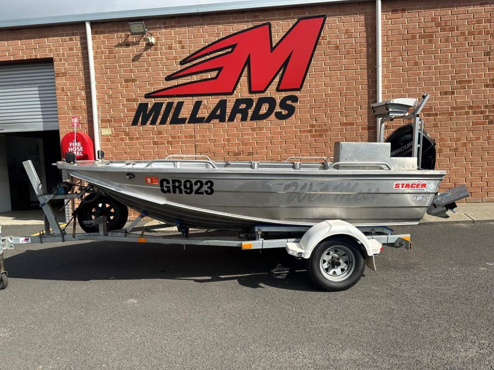 Stacer 389 Territory Striker