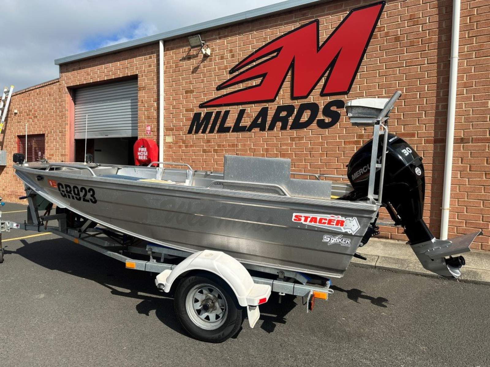 Stacer 389 Territory Striker