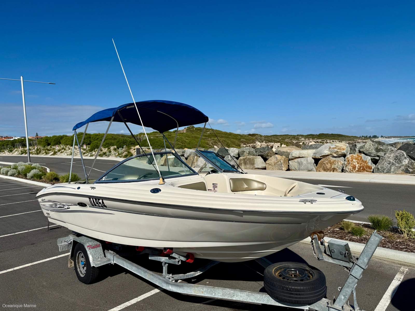 Sea Ray 185 Sport Bowrider Great little bow rider with Mercruiser V6 engine