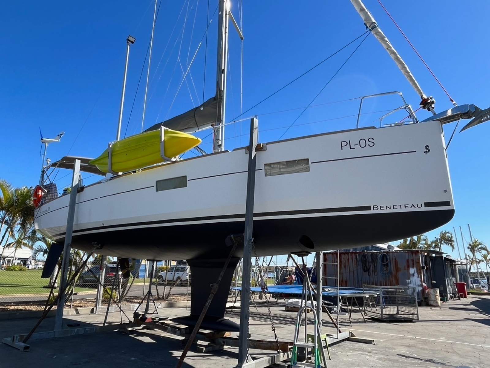 Beneteau 38