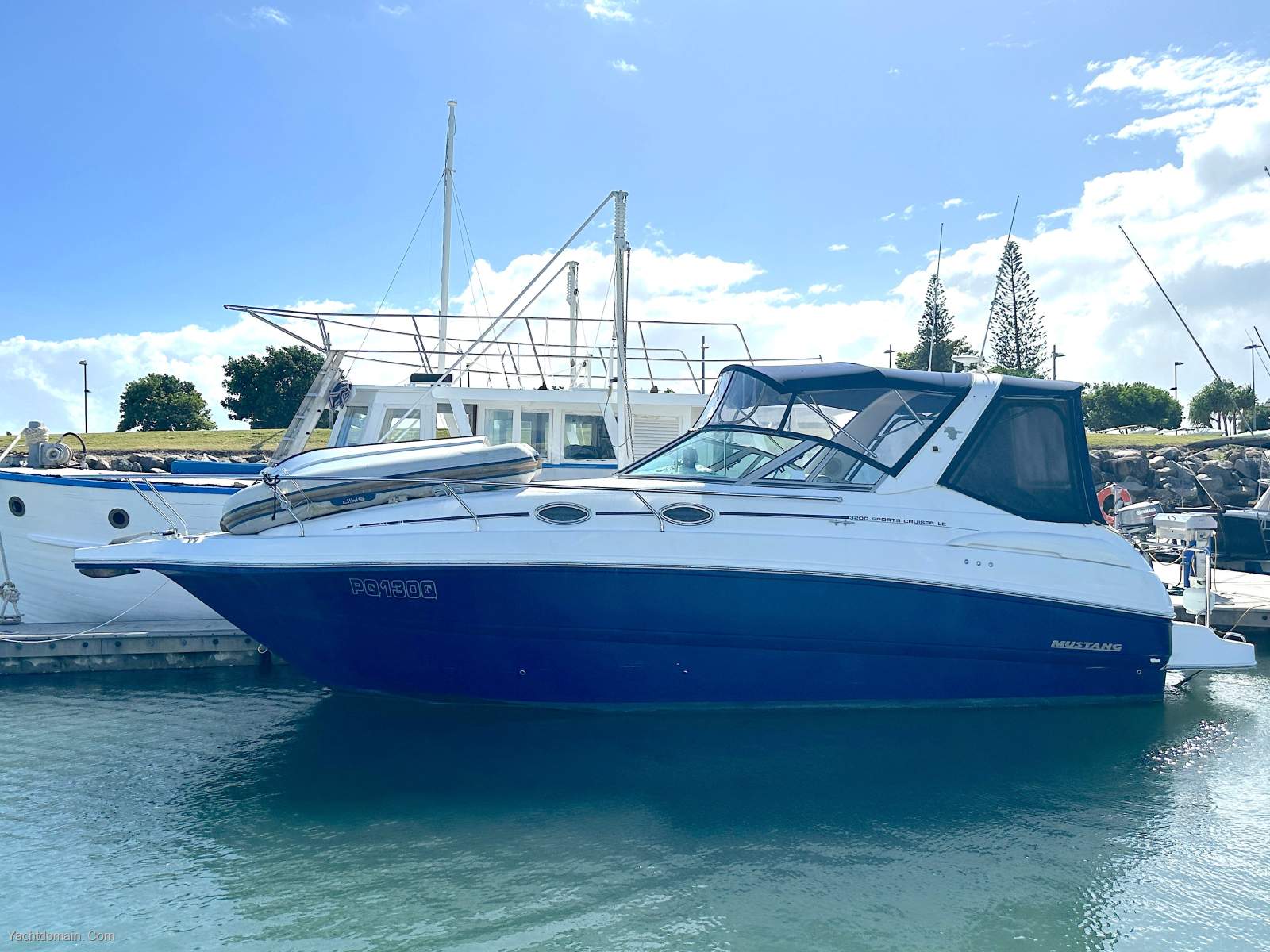 Mustang 3200LE Sportscruiser