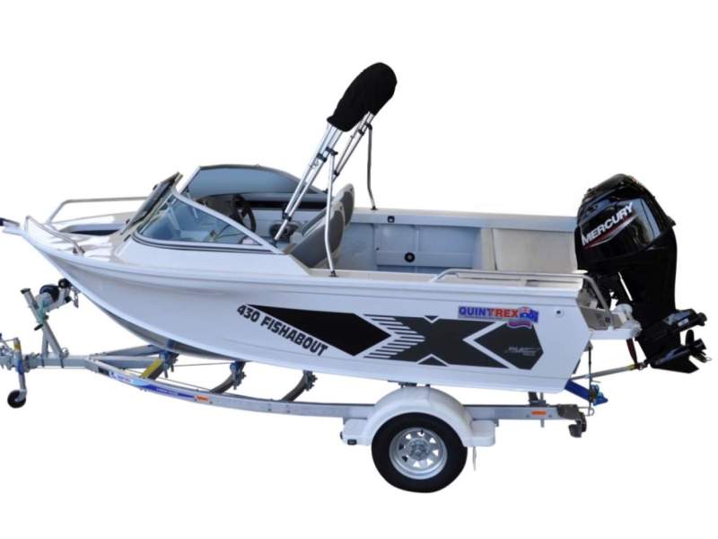 Quintrex 430 Fishabout 2022 low hours