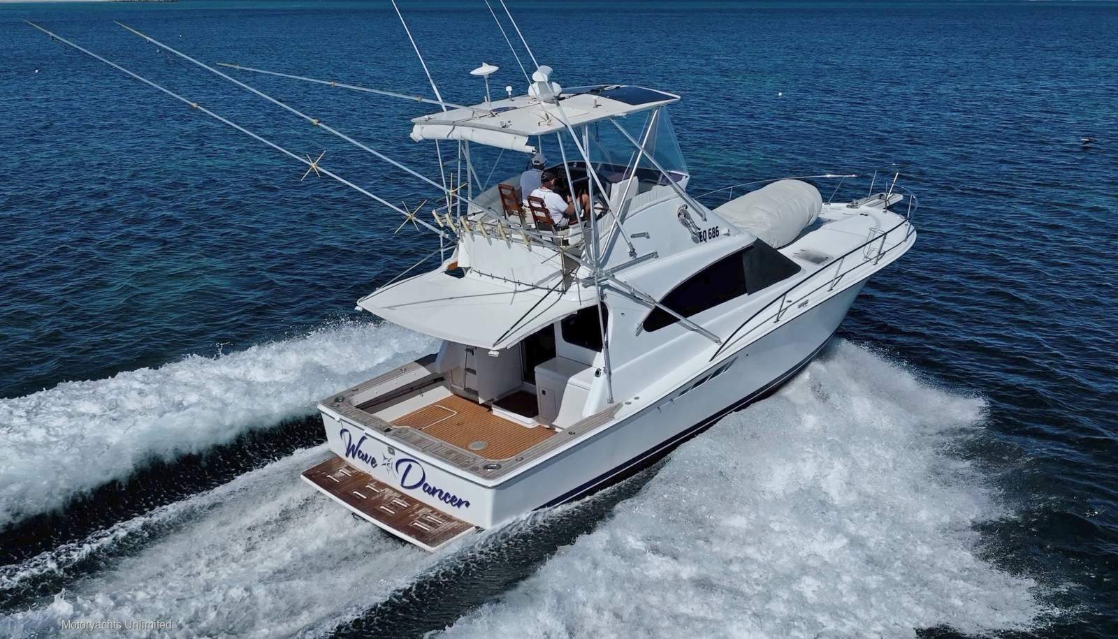 Luhrs 38 Convertible A fishing machine with family friendly luxury too