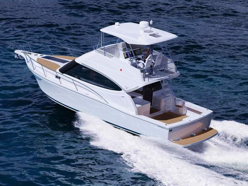Caribbean 40 Flybridge Cruiser