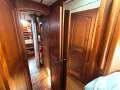 Nauticat 521 Pilot Saloon
