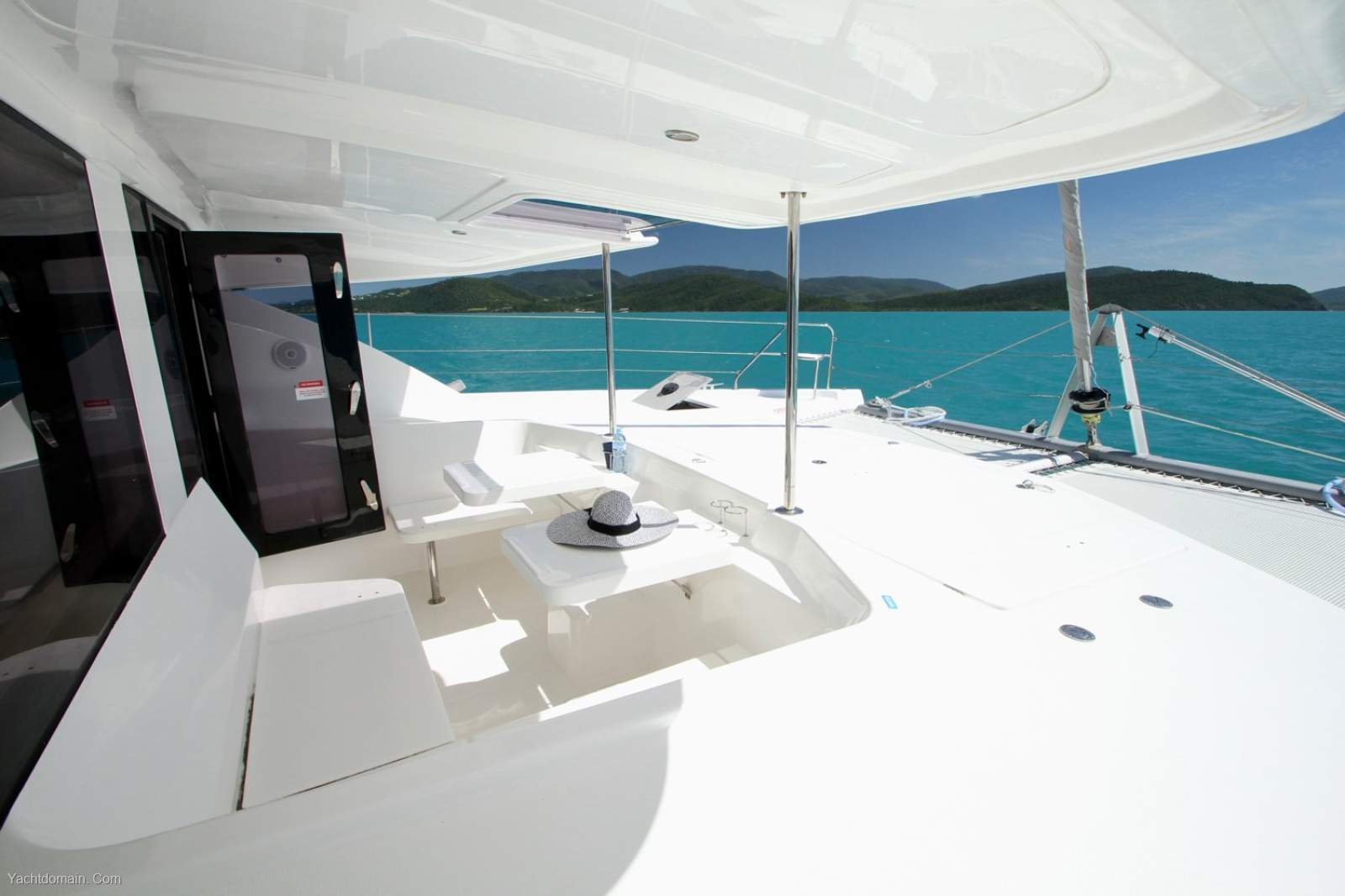 Leopard Catamarans 48