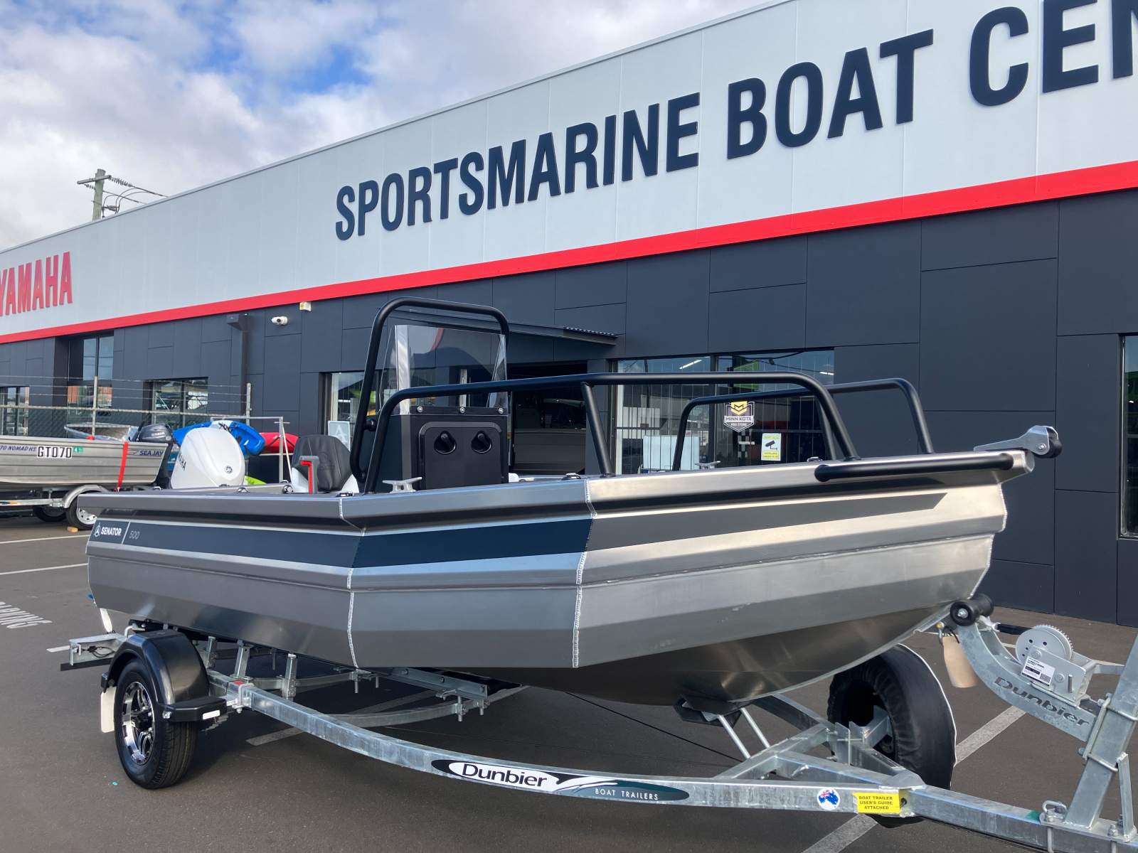 Senator 500SC Boat, Motor, Trailer Package