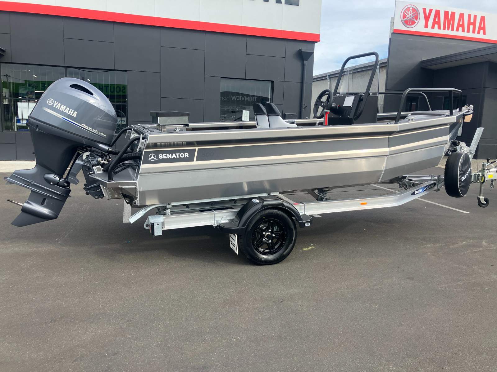 New Senator 500SC Boat, Motor, Trailer Package