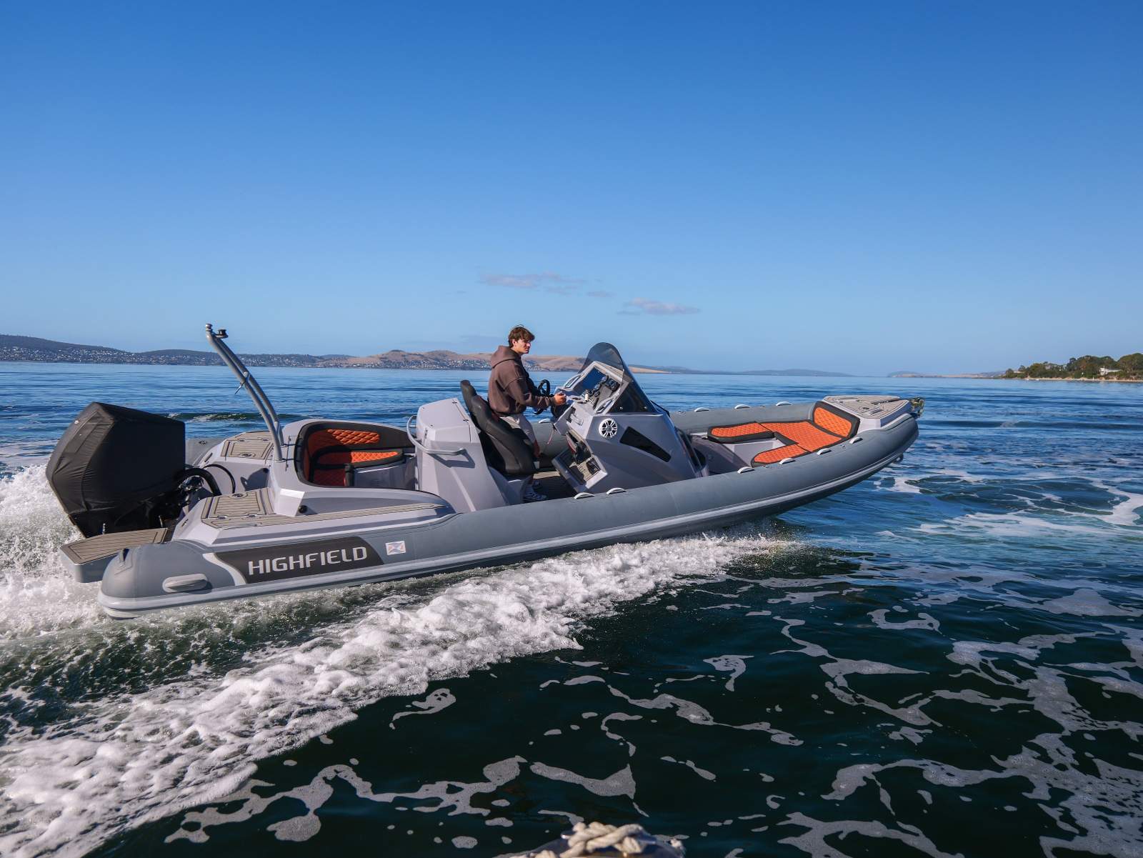 Highfield Sport 800 AS NEW, CUSTOM TRAILER, 50 KNOTS!