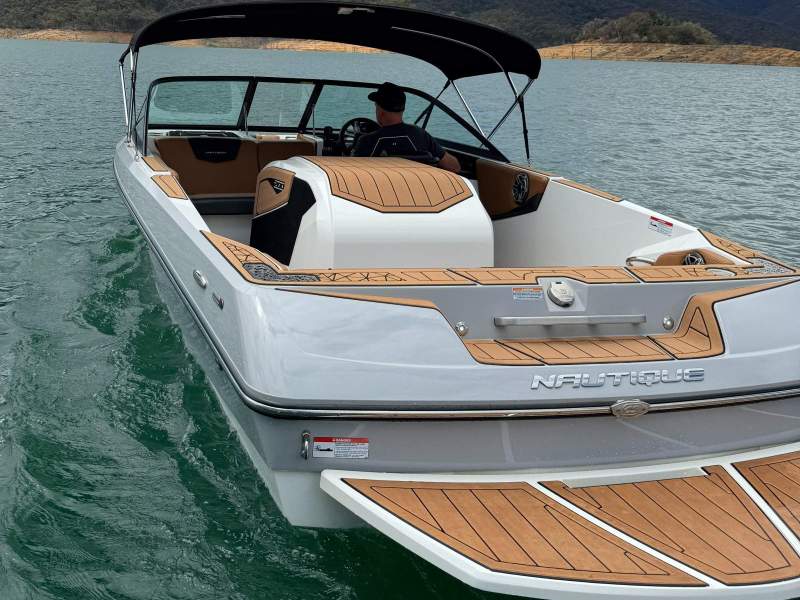 Nautique 200