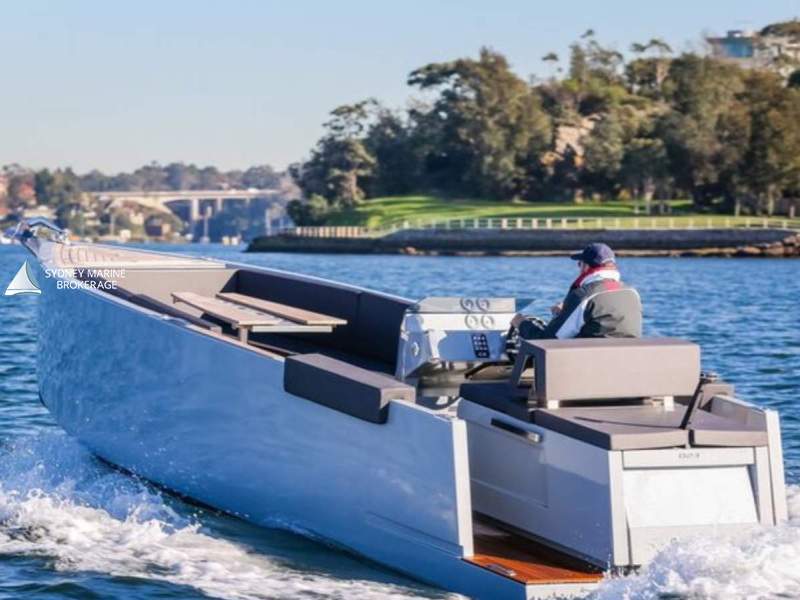 De Antonio Yachts D23